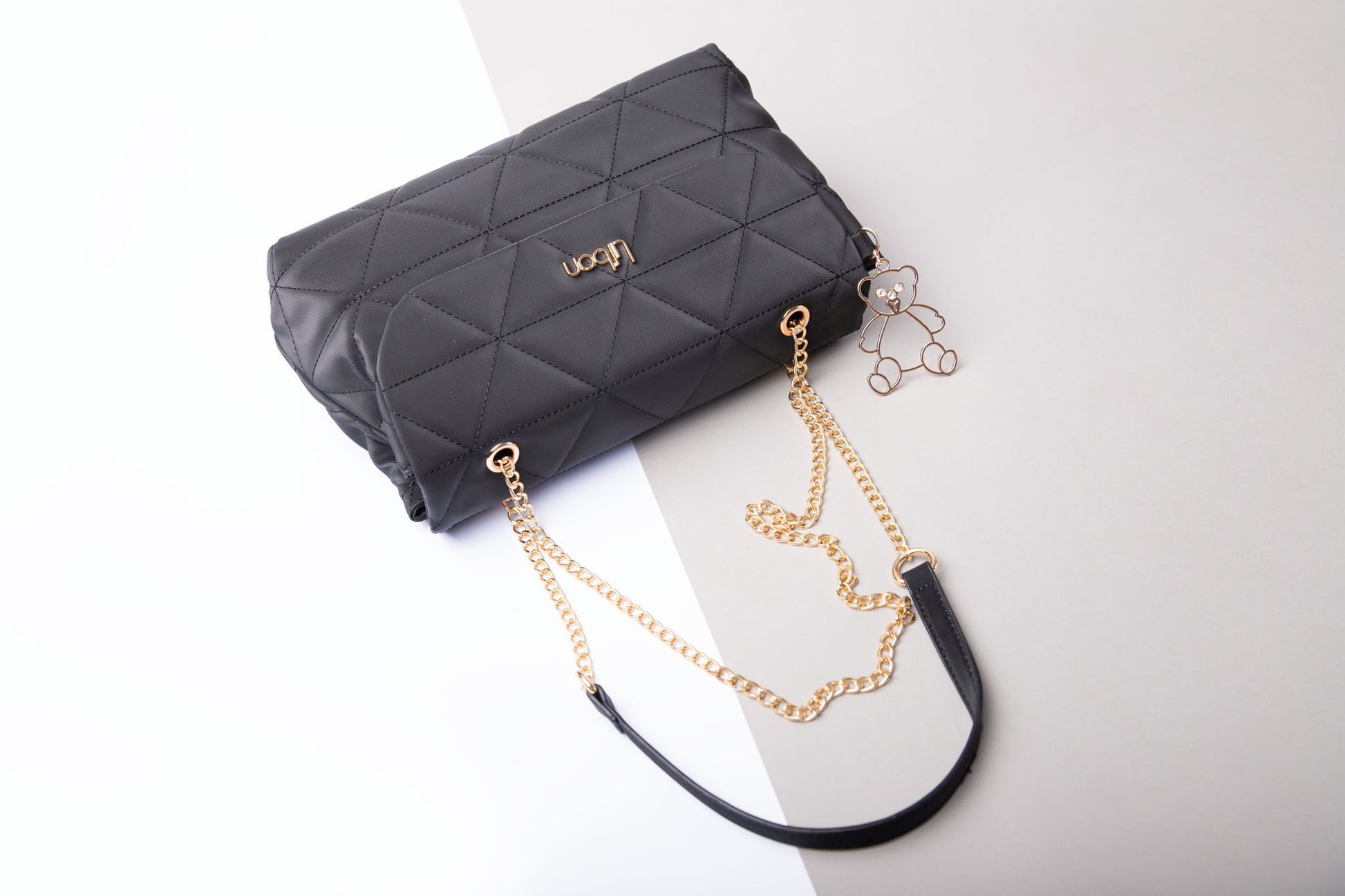 תיק תיפורים