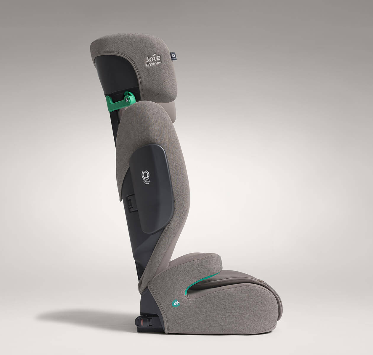 בוסטר גב איזופיקס עם הגנות צד משודרגות i-Traver™ Signature