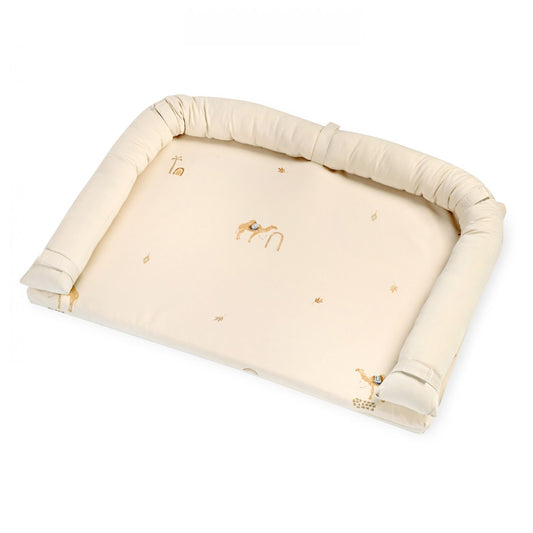 משטח החתלה מודפס גמל