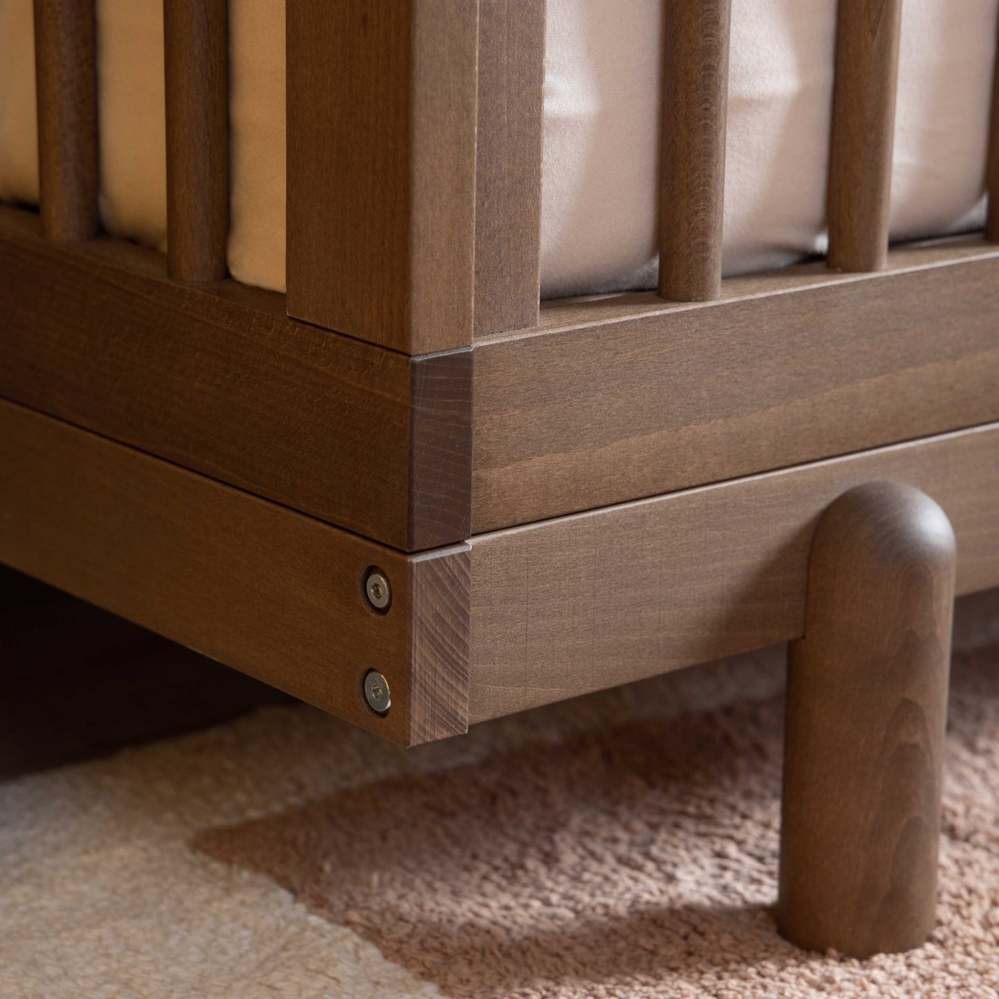 מיטת תינוק רוז אגוז – 4 ב1