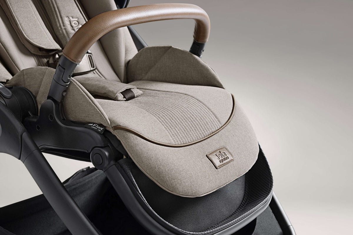 עגלת תינוק המתאימה מלידה כוללת סלקל finiti™ trio Signature