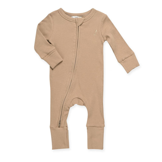 אוברול סרוג עם ריצ'רץ' חום