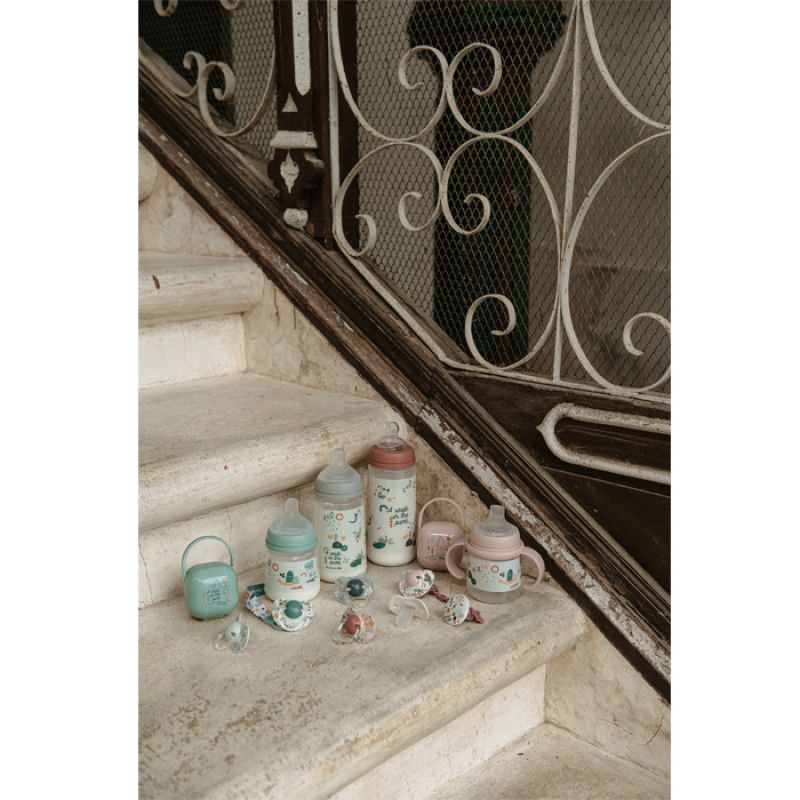 בקבוק שתיה 150 מ''ל פטמת סיליקון רכה 4+   suavinex