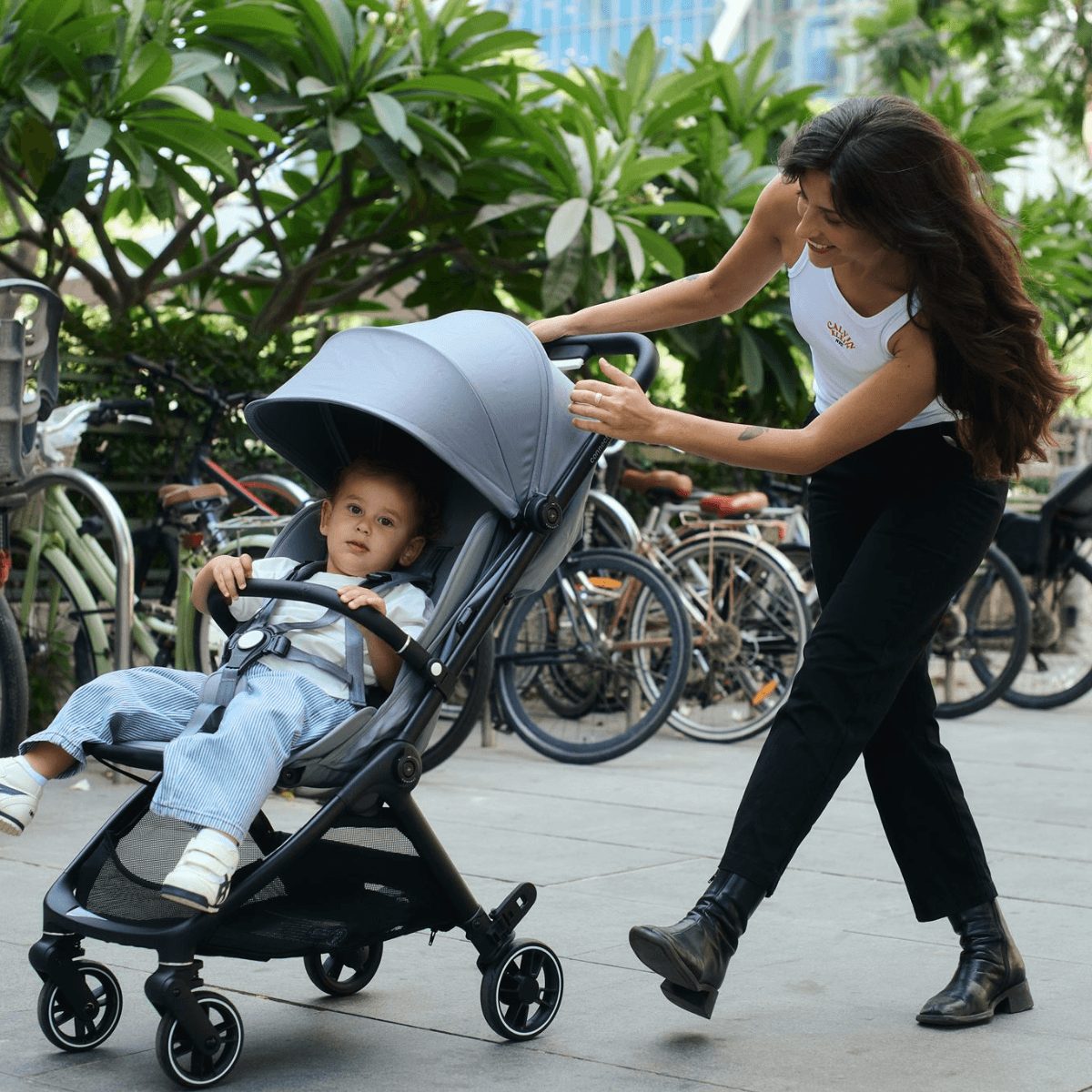 עגלת תינוק המתאימה מלידה עולה למטוס וכוללת סל שכיבה Connect Mini With Carrycot - בז' Taupe