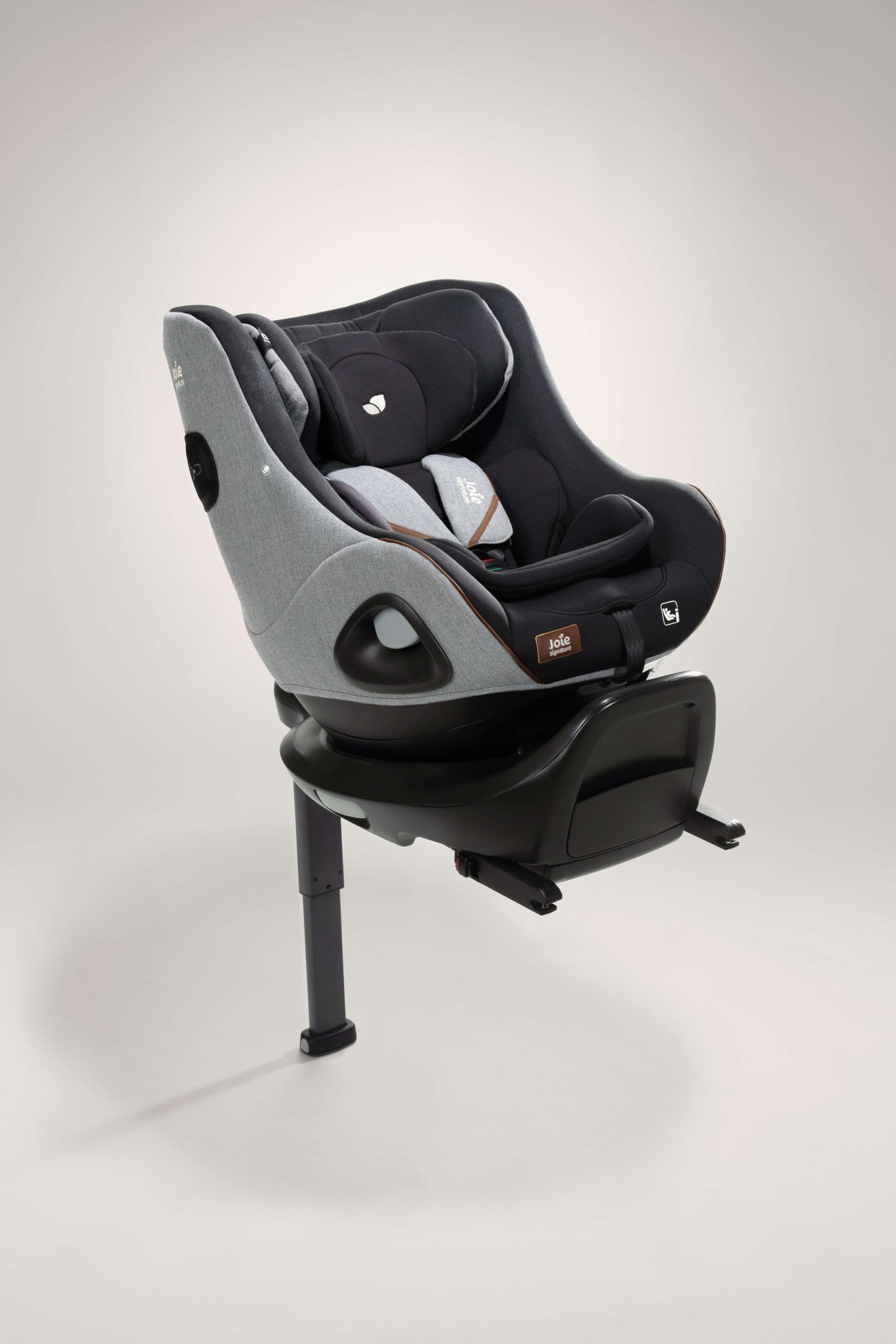 כסא בטיחות מסתובב מודולארי המתאים מלידה i-Harbour™ Signature - שחור/אפור Carbon