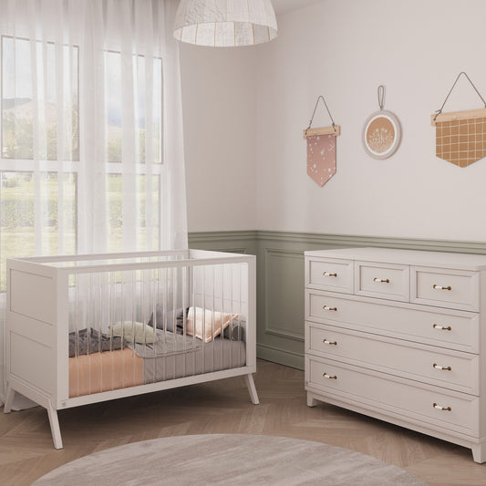 חדר שינה לתינוק ומעבר אסנטה לבן | עיצוב אחיד, פתרון מושלם לשנים הראשונות
