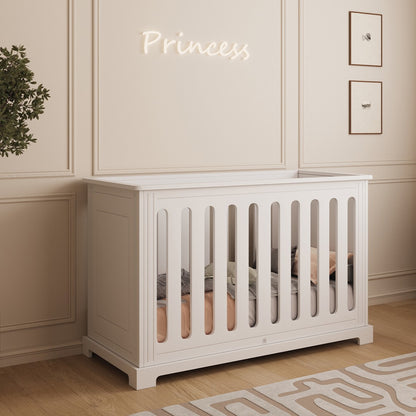 STUDIO BOUTIQUE COLLECTION- מיטת תינוק פרינסס לבן