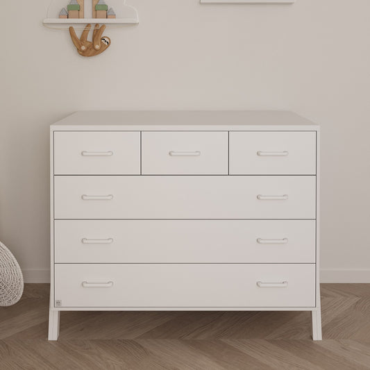 שידה בואנו לבן - מסילות טריקה שקטה