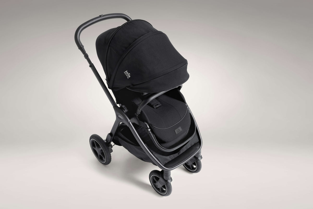 עגלת תינוק המתאימה מלידה finiti™ Signature - שחור Eclipse