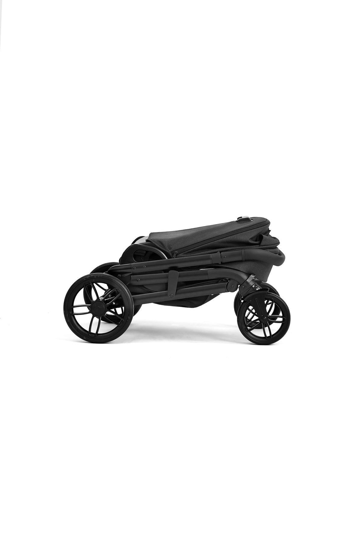 עגלת תינוק המתאימה מלידה כוללת סלקל  chrome™ 2 trio - שחור Raven