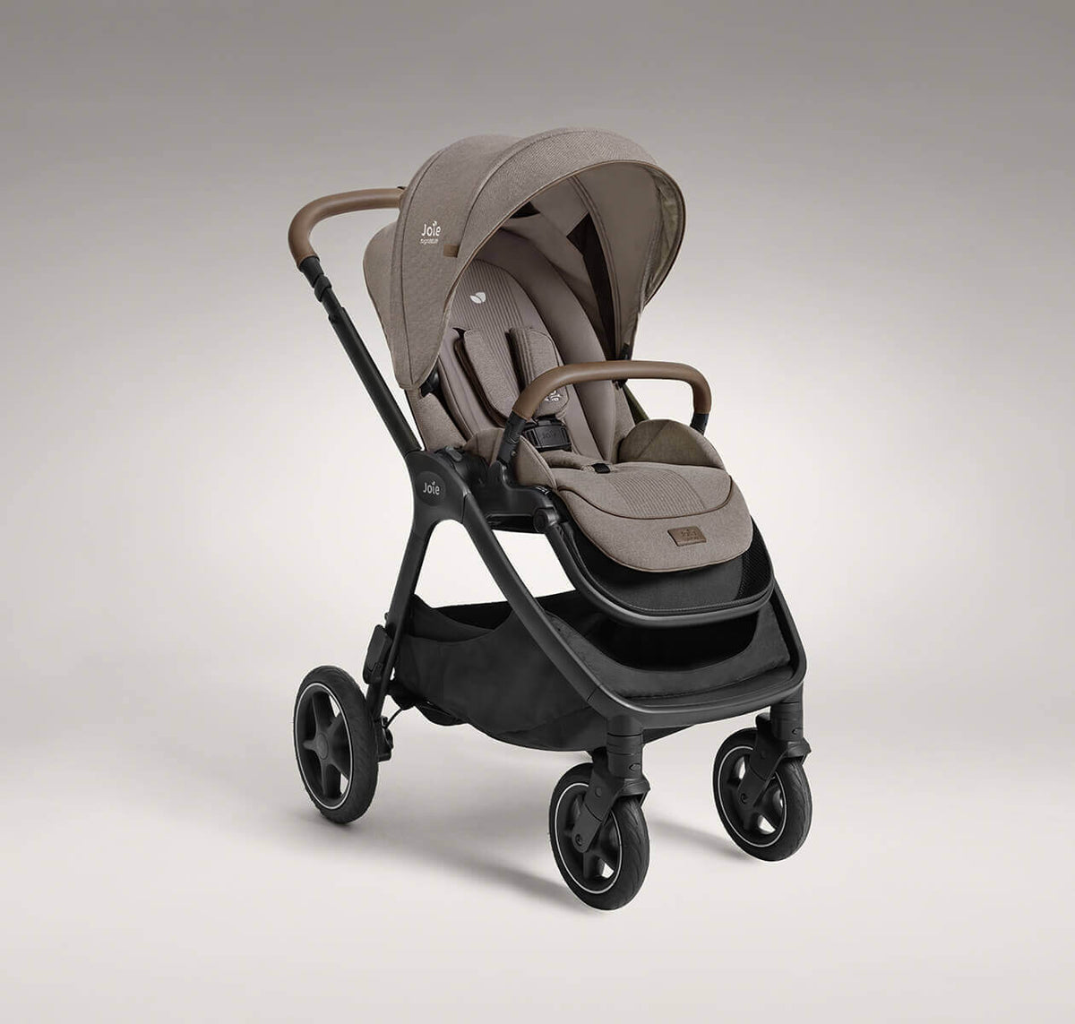 עגלת תינוק המתאימה מלידה כוללת סלקל finiti™ trio Signature