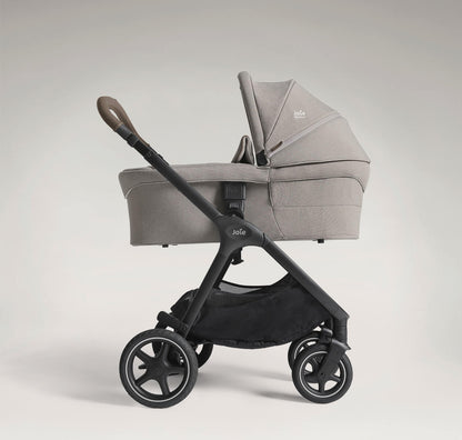 עגלת תינוק המתאימה מלידה כוללת סלקל finiti™ trio Signature